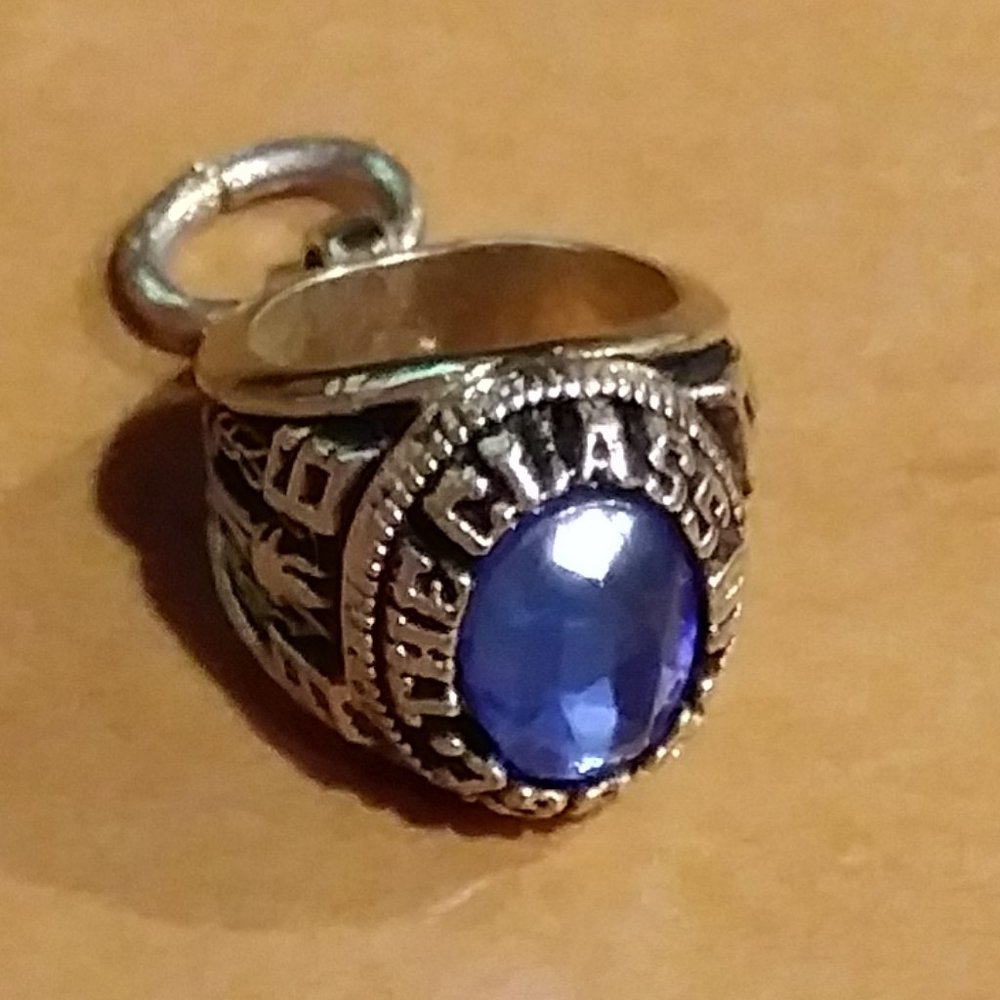 Vintage Class of 1996 Class Ring Charm wBlue Stone